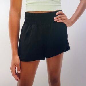 Athleta Girl - Run Free 2.5” Shorts, Black, Size 7